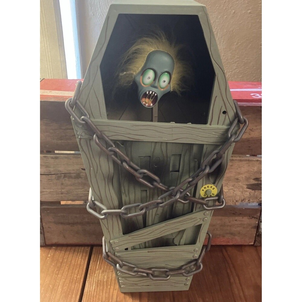 Animated Gemmy Cursed Coffin Halloween Decor 19” Pop Up Screaming Zombie Working